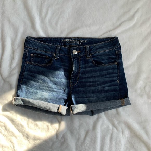 American Eagle Outfitters blue jean shorts - size 8 US - Picture 1 of 7